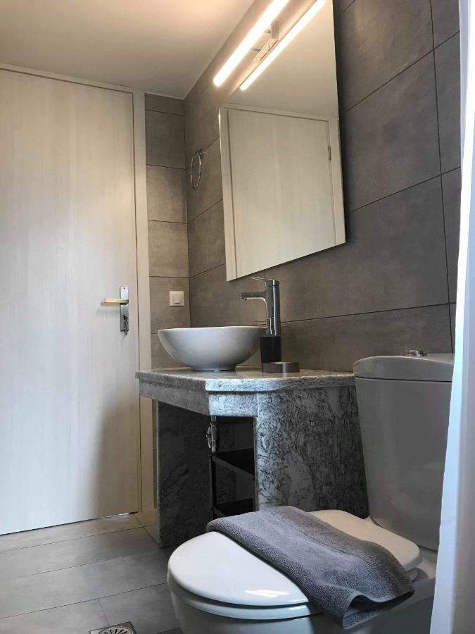 Light Blue House 3 Apartments Poulithra Ngoại thất bức ảnh