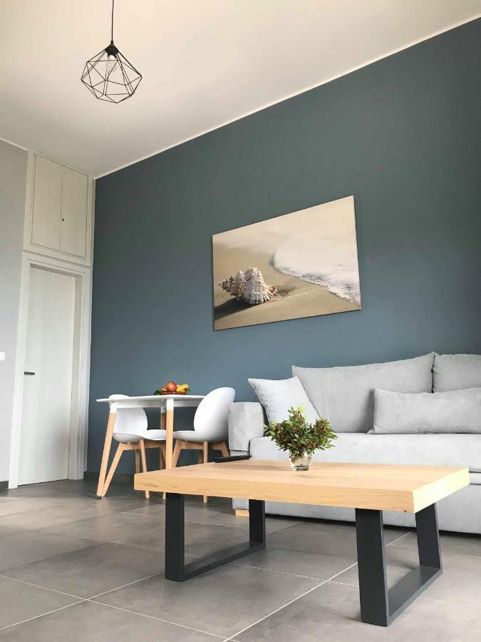 Light Blue House 3 Apartments Poulithra Ngoại thất bức ảnh